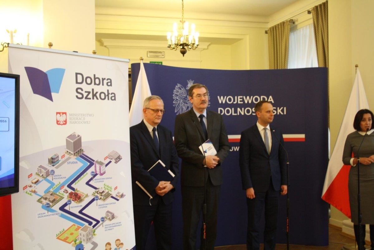 konferncja prasaow w sprawie reformy edukacji