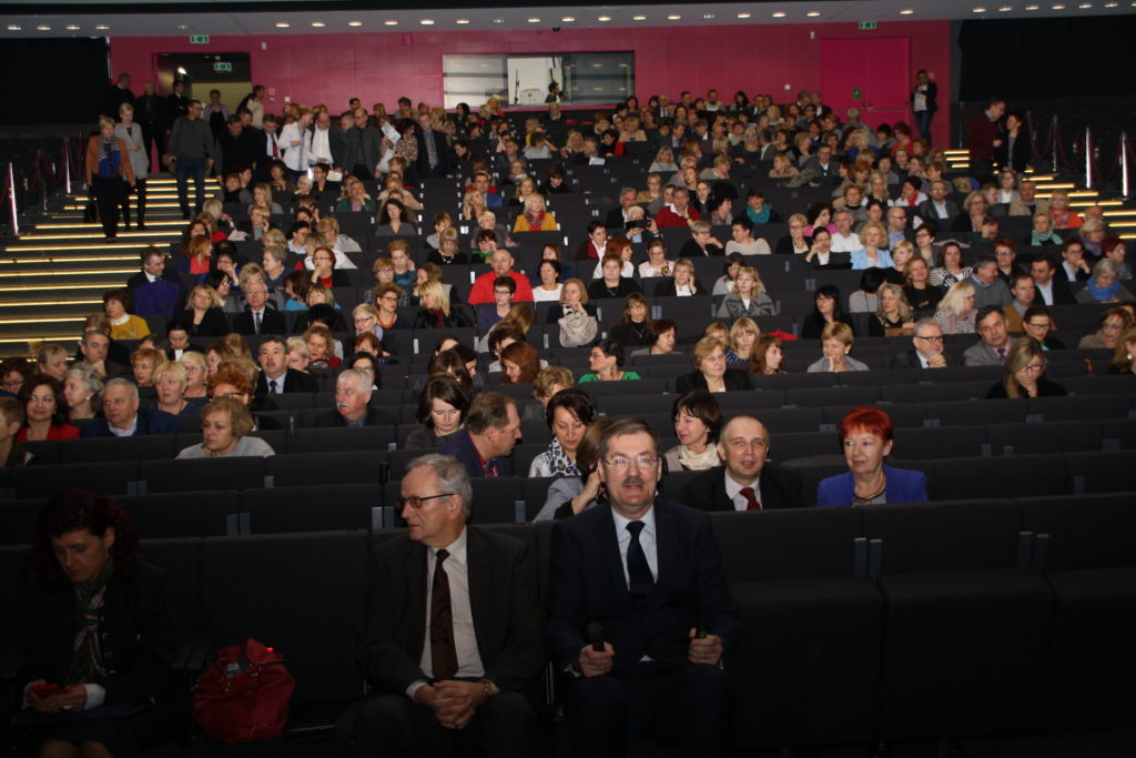 Konferencje na temat wdrażania reformy edukacji