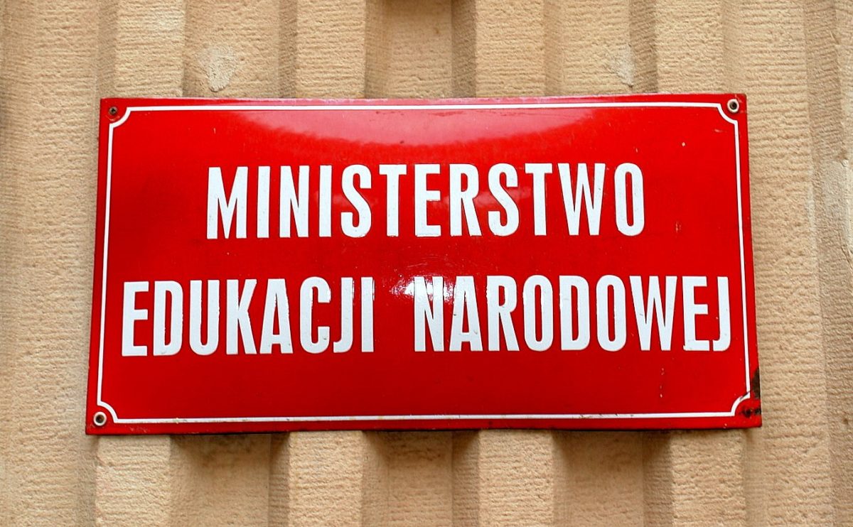 Komunikat MEN w sprawie planowanego strajku organizowanego przez Związek Nauczycielstwa Polskiego