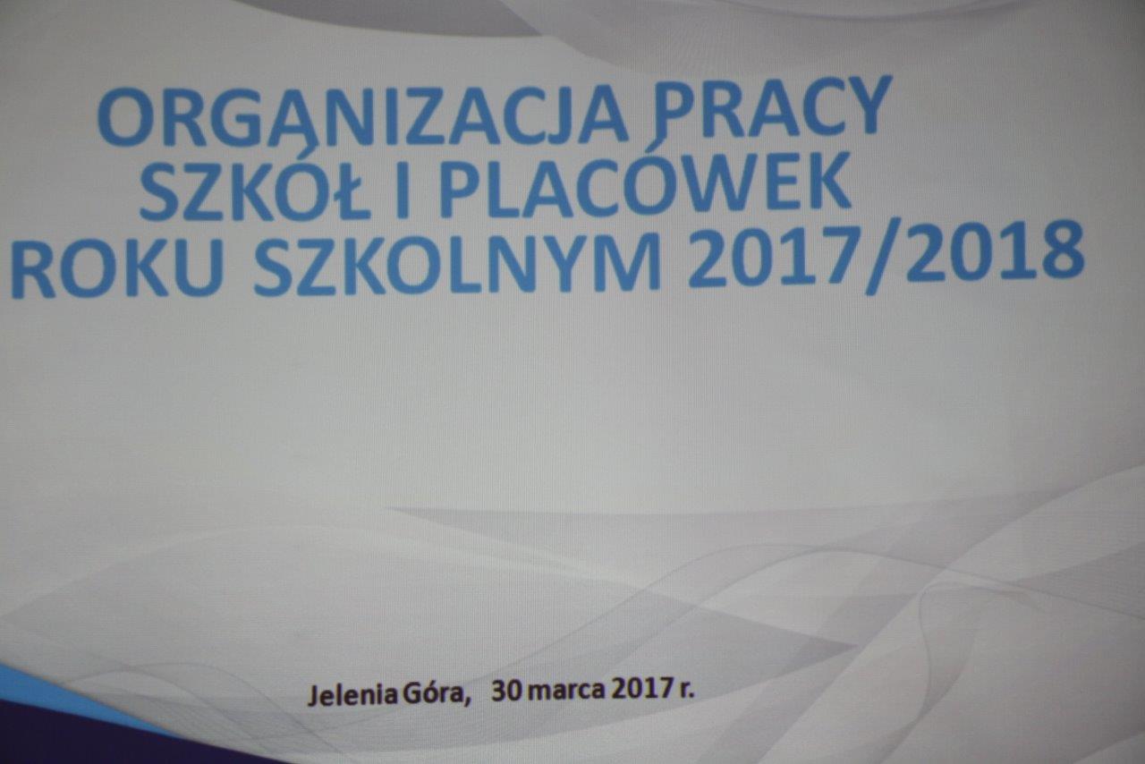Konferencja na temat wdrażania reformy edukacji w Jeleniej Górze