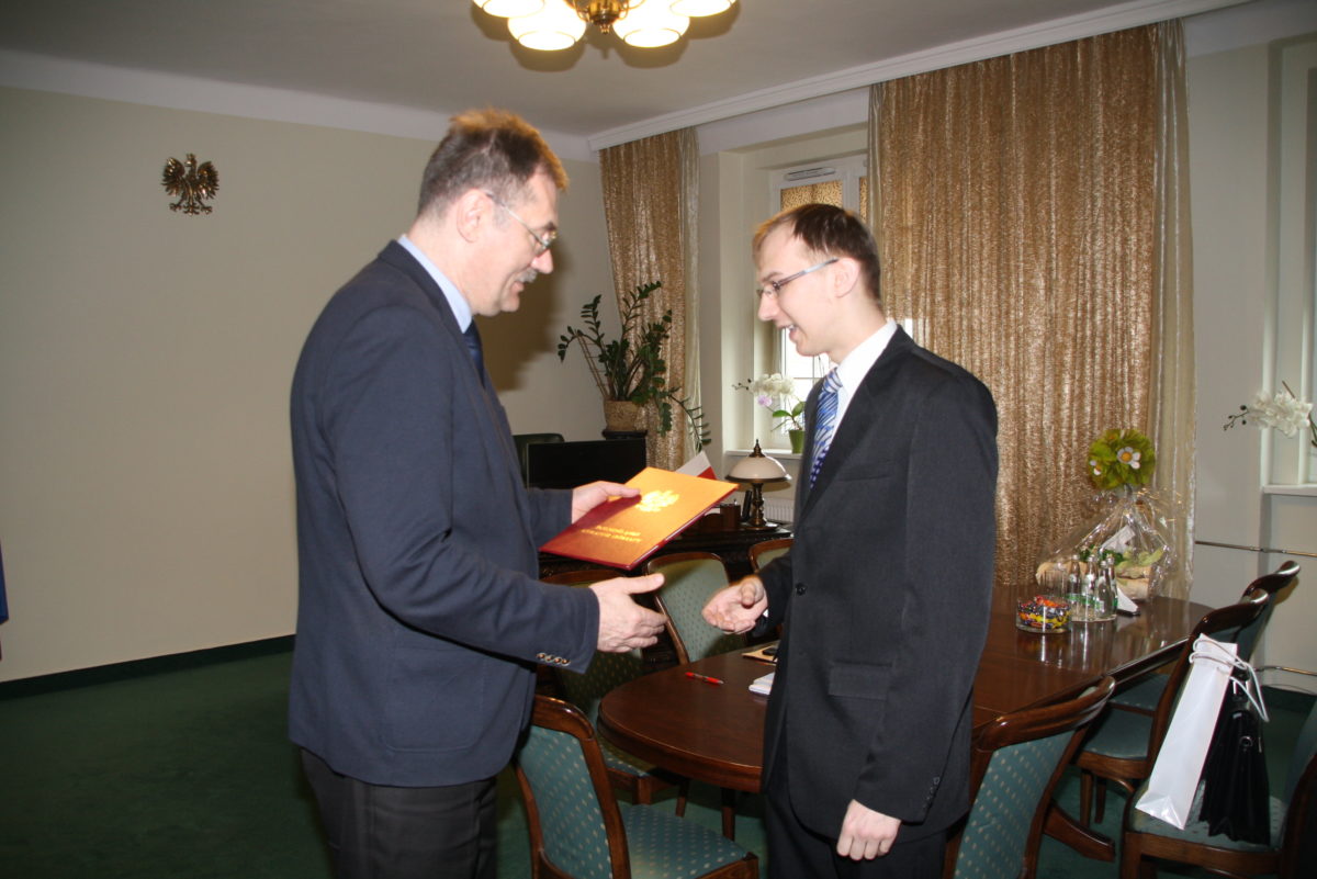zwyciaęzcą konkursu na najlepszą pracę magisterską