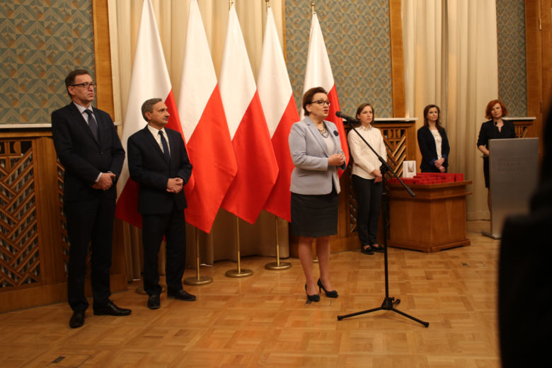 Odznaczenia dla uczestników strajku w obronie nauczania historii