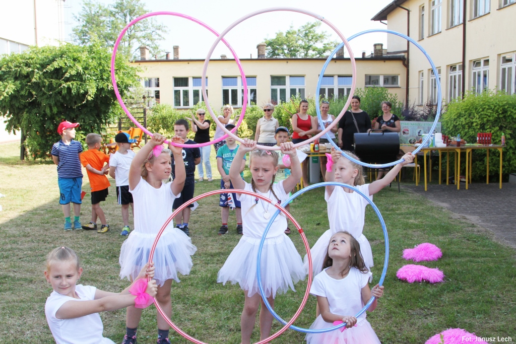 piknik rodzinny z okazji Dnia Dziecka pn. "POSTAW NA RODZINĘ I ZDROWIE"