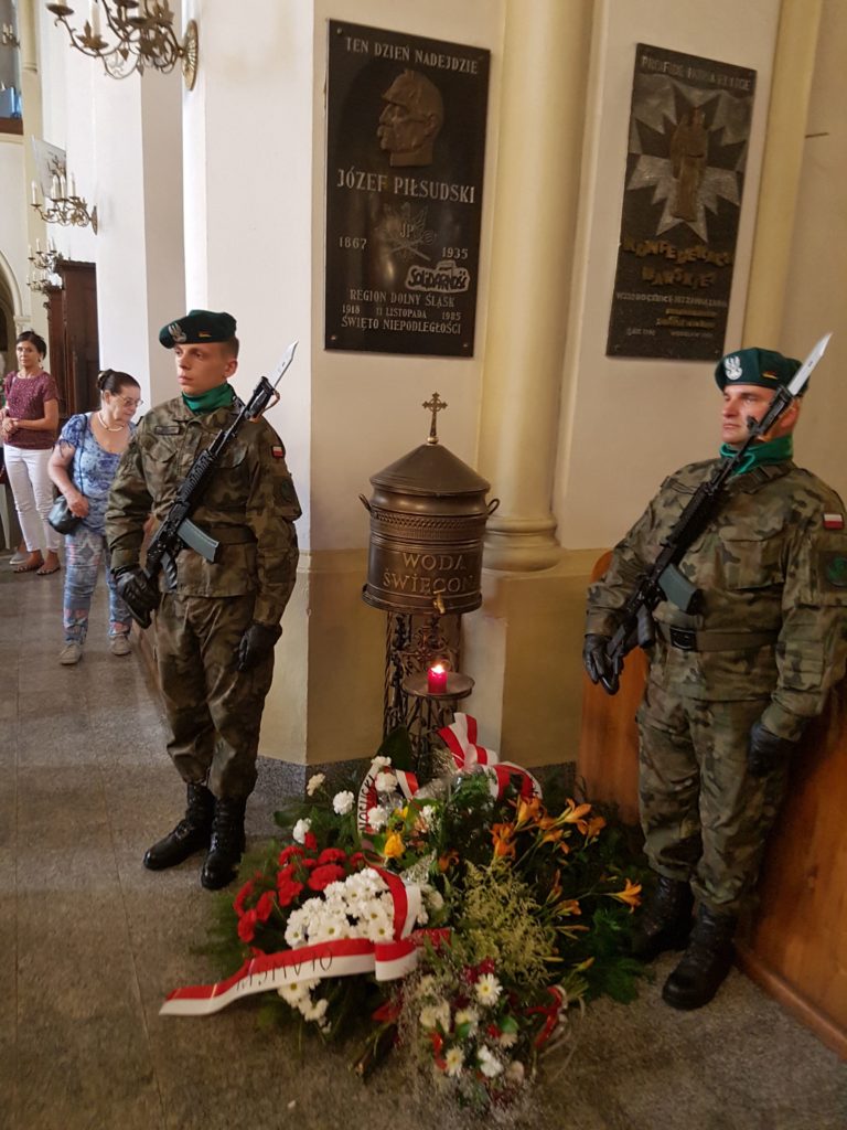 „Za Zasługi dla Światowego Związku Żołnierzy Armii Krajowej" 