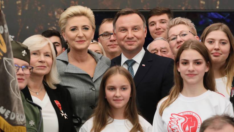 Spotkanie Pary Prezydenckiej z organizatorami i wolontariuszami akcji „Mogiłę pradziada ocal od zapomnienia”