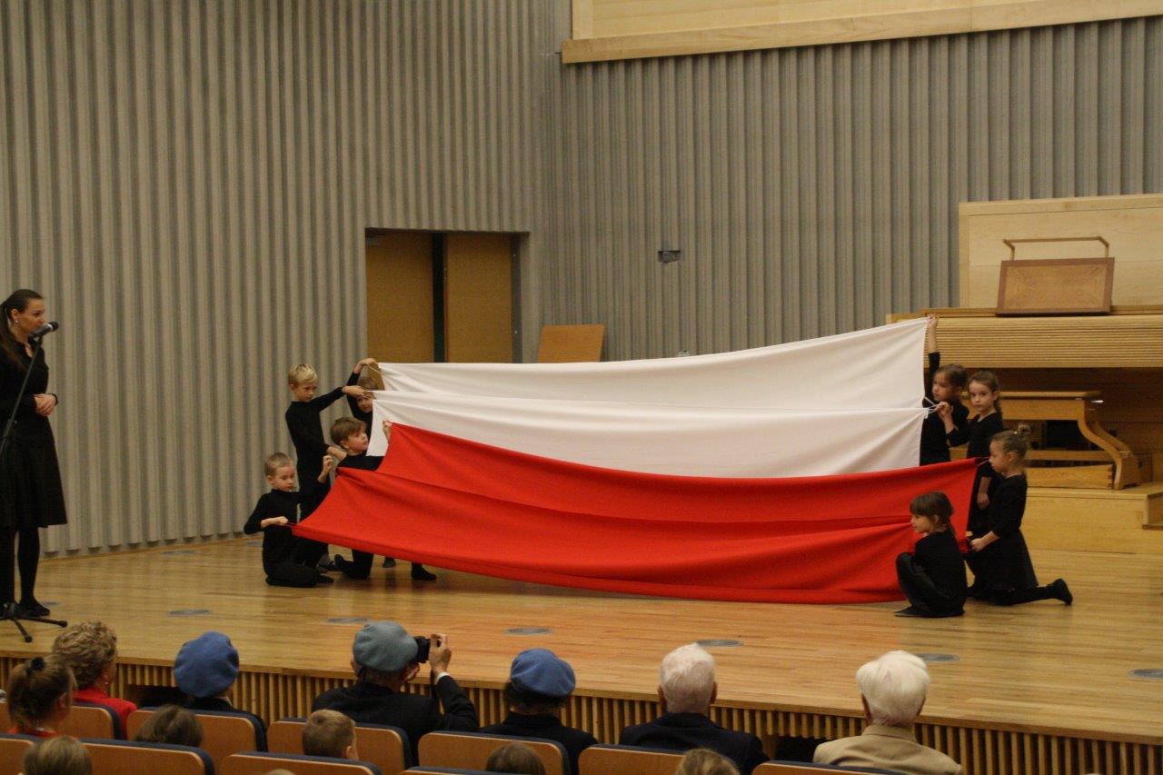 uroczystość "Przedszkolaki dla Niepodległej"
