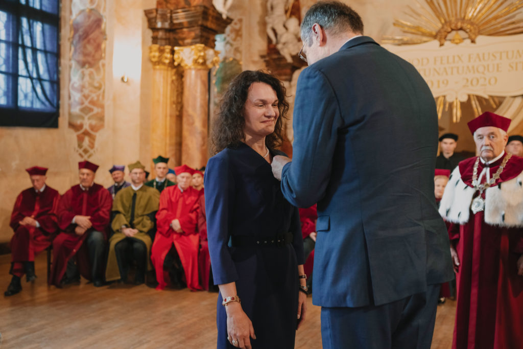 Zygmunta Kąckiego „Flora – piękno i utracony posag”