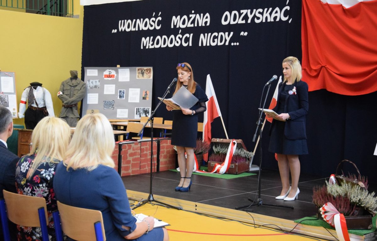 Nadanie imienia Szkole Podstawowej w Szewcach