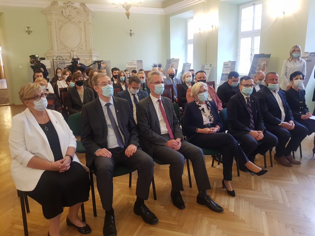 Inauguracja roku Kardynała Stefana Wyszyńskiego w Dolnośląskim Zespole Szkół w Biedrzychowicach