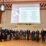 Dolnośląski Kurator Oświaty wręczył 15 pracownikom uczelni Medal Komisji Edukacji Narodowej.