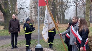 Podsumowanie projektu „Pod biało-czerwoną” w Chojnowie z udziałem Dolnośląskiego Kuratora Oświaty